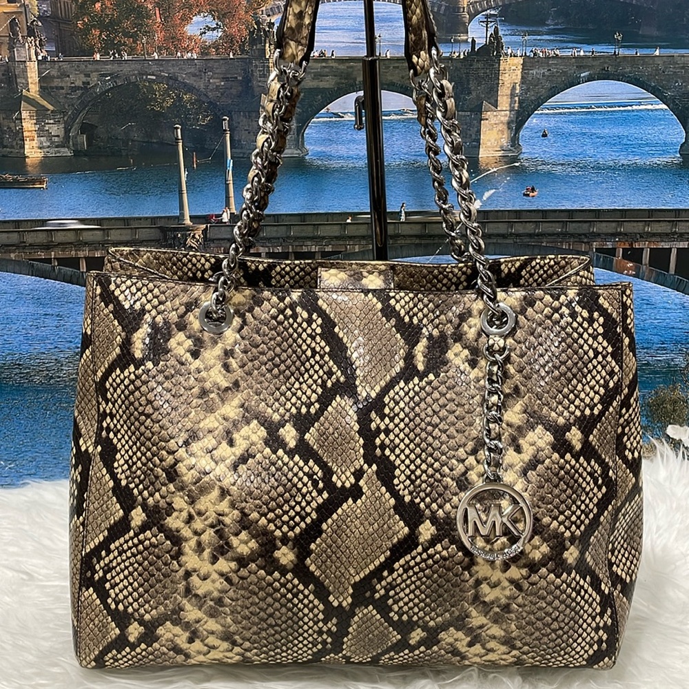 Michael Kors Tote